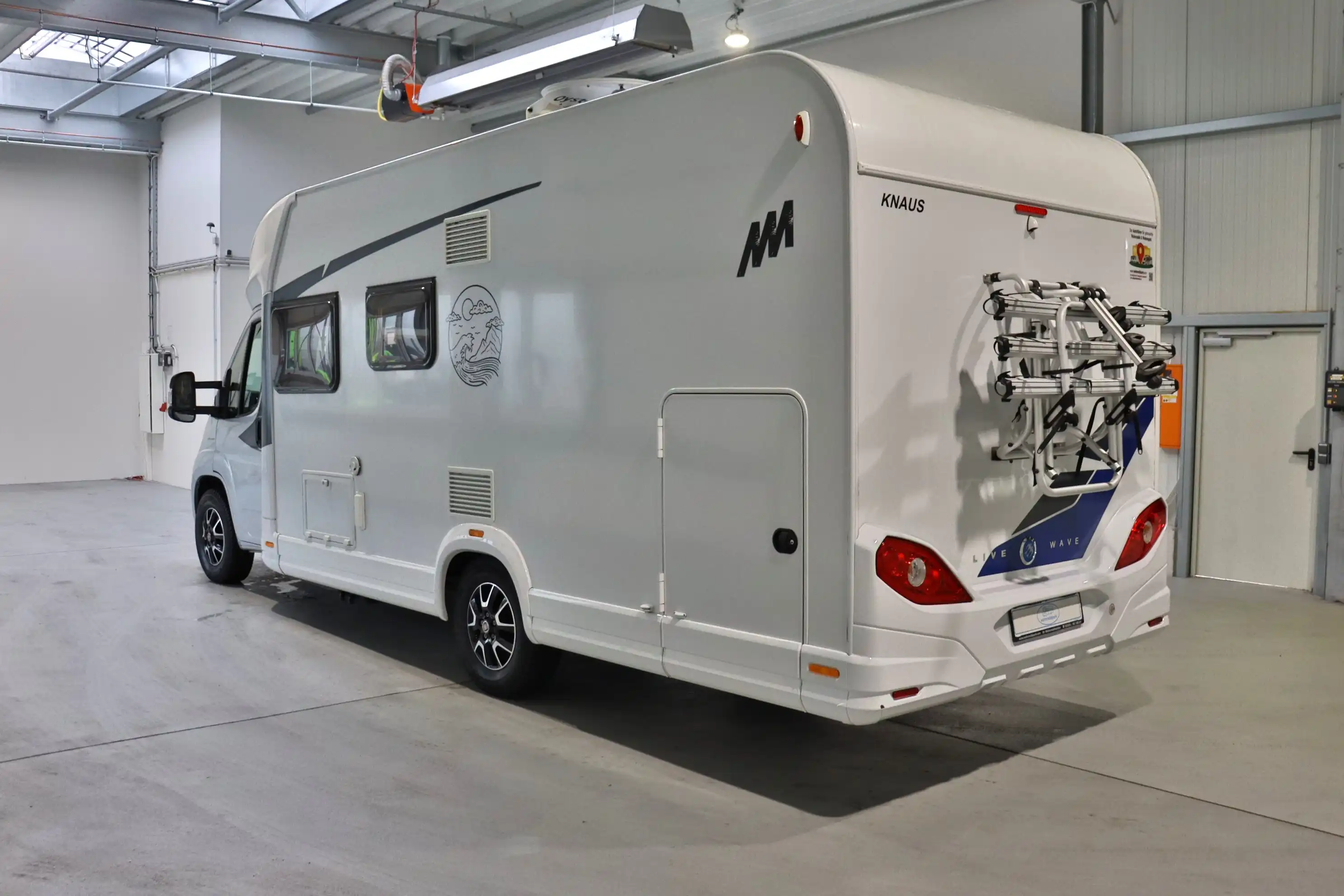 KNAUS Live Wave 700 MEG